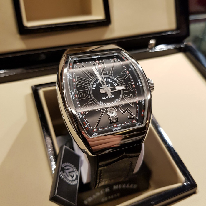 Địa chỉ mua đồng hồ Franck Muller nam fake 1 Tp HCM được bảo hành
